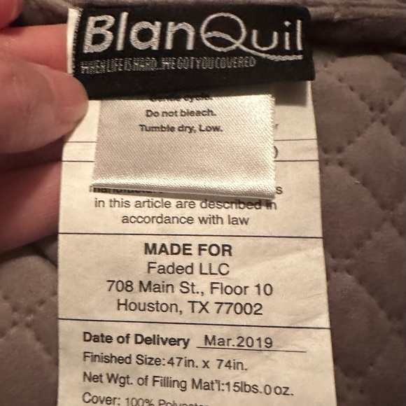 BlanQuil Quilted Weighted Blanket (15lb) - Picture 5 of 6